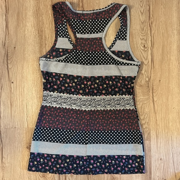 Small Wet Seal Tank - Picture 2 of 4